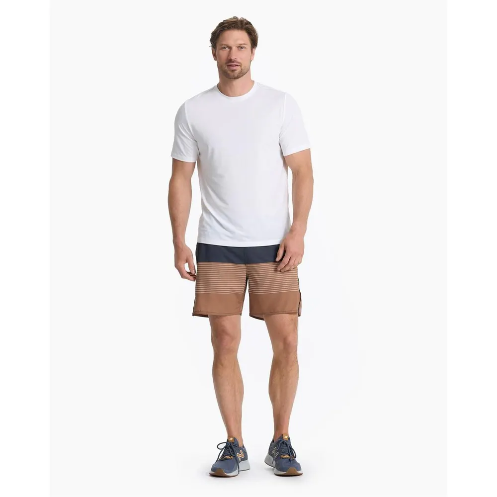 Vuori Men's Short Sleeve Performance Gym Top detail 2