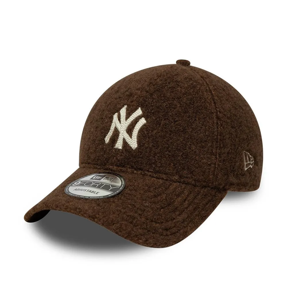 New Era 9FORTY Winter Borg Cap