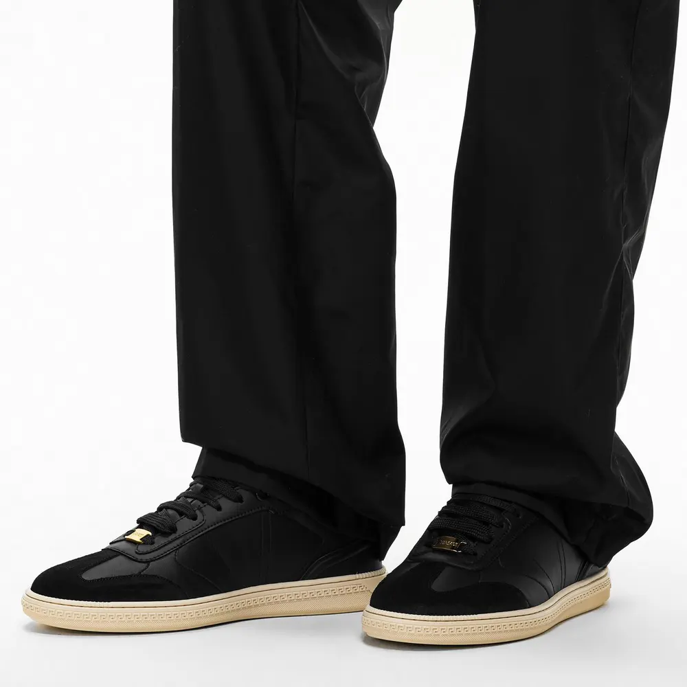 Versace Men's Low-Top Trainers detail 3