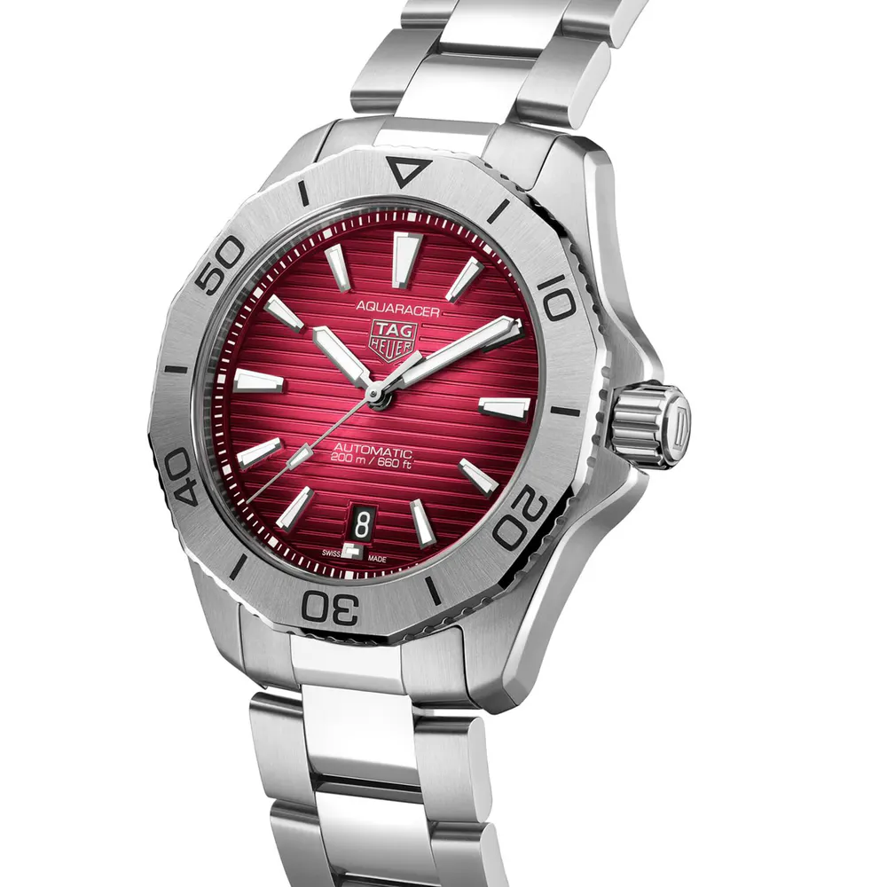 TAG Heuer Aquaracer Professional 200 40mm Mens Watch Red detail 2