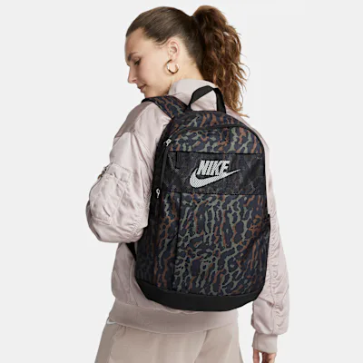 Nike Backpack (21L) - Black/Black/White in Black/Black/White – Nike men's and unisex