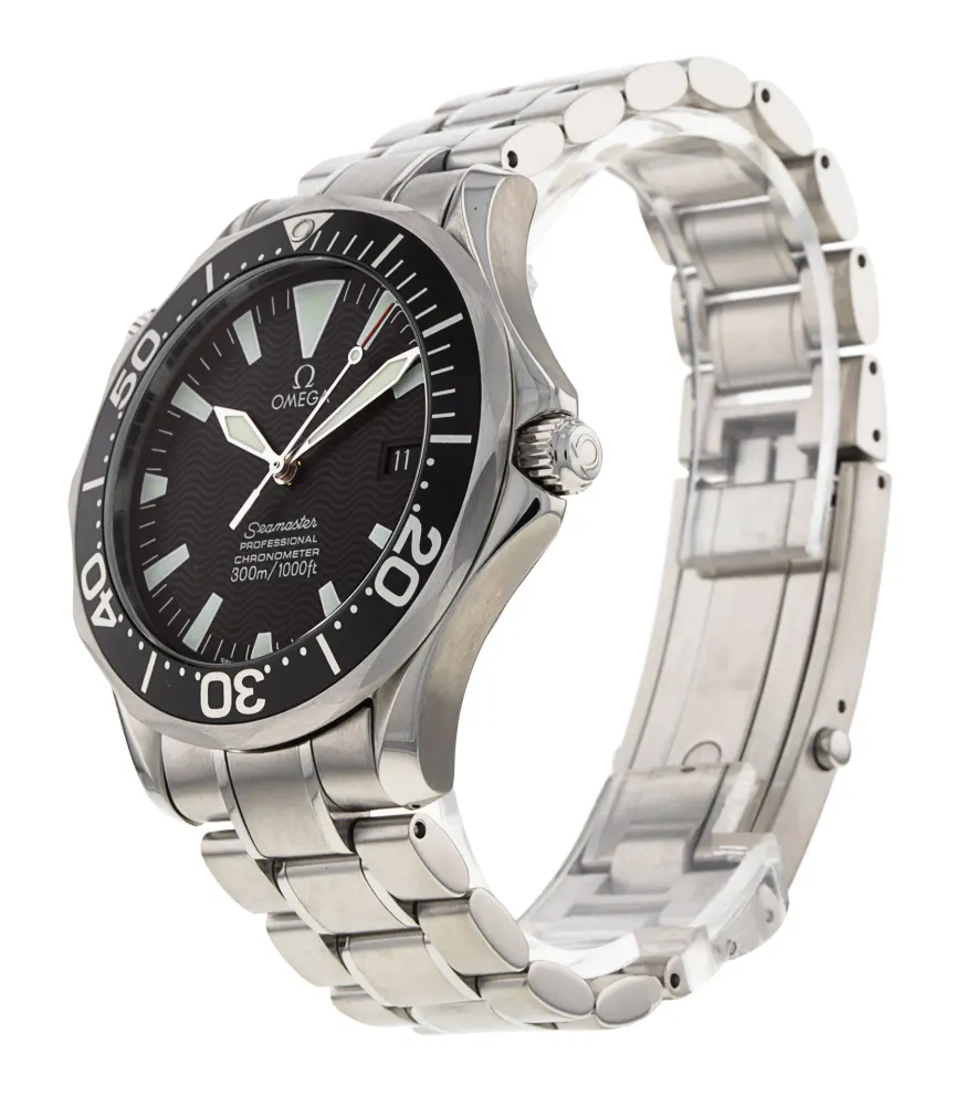 Omega Seamaster 300m 2254.50.00 — 2002 — Very good detail 2