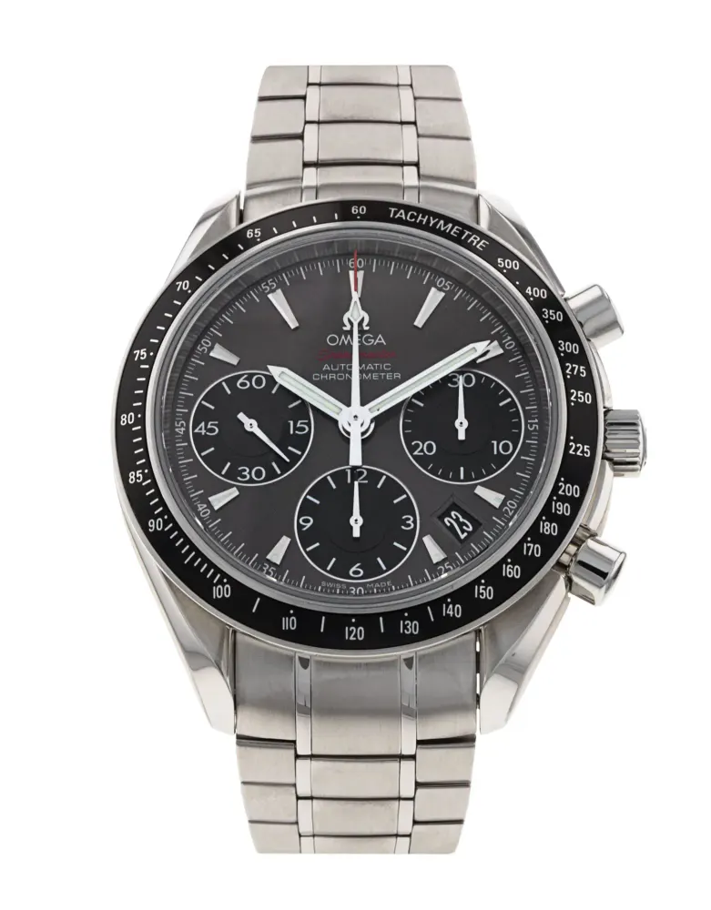Omega Speedmaster Date 323.30.40.40.06.001 — 2015 — Very good