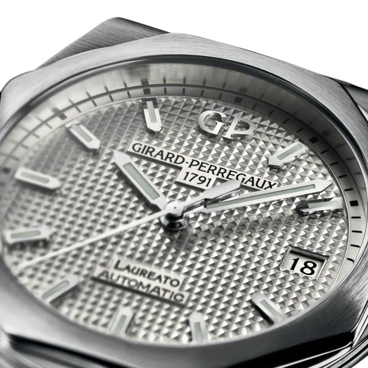 Girard Perregaux Laureato Silver 42mm Mens Watch in Silver, additional product view 2