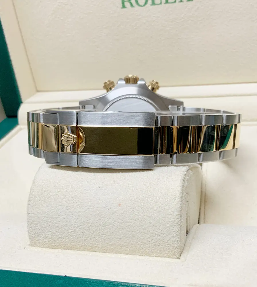 Rolex Daytona 116523 — 2016 — Fair detail 3
