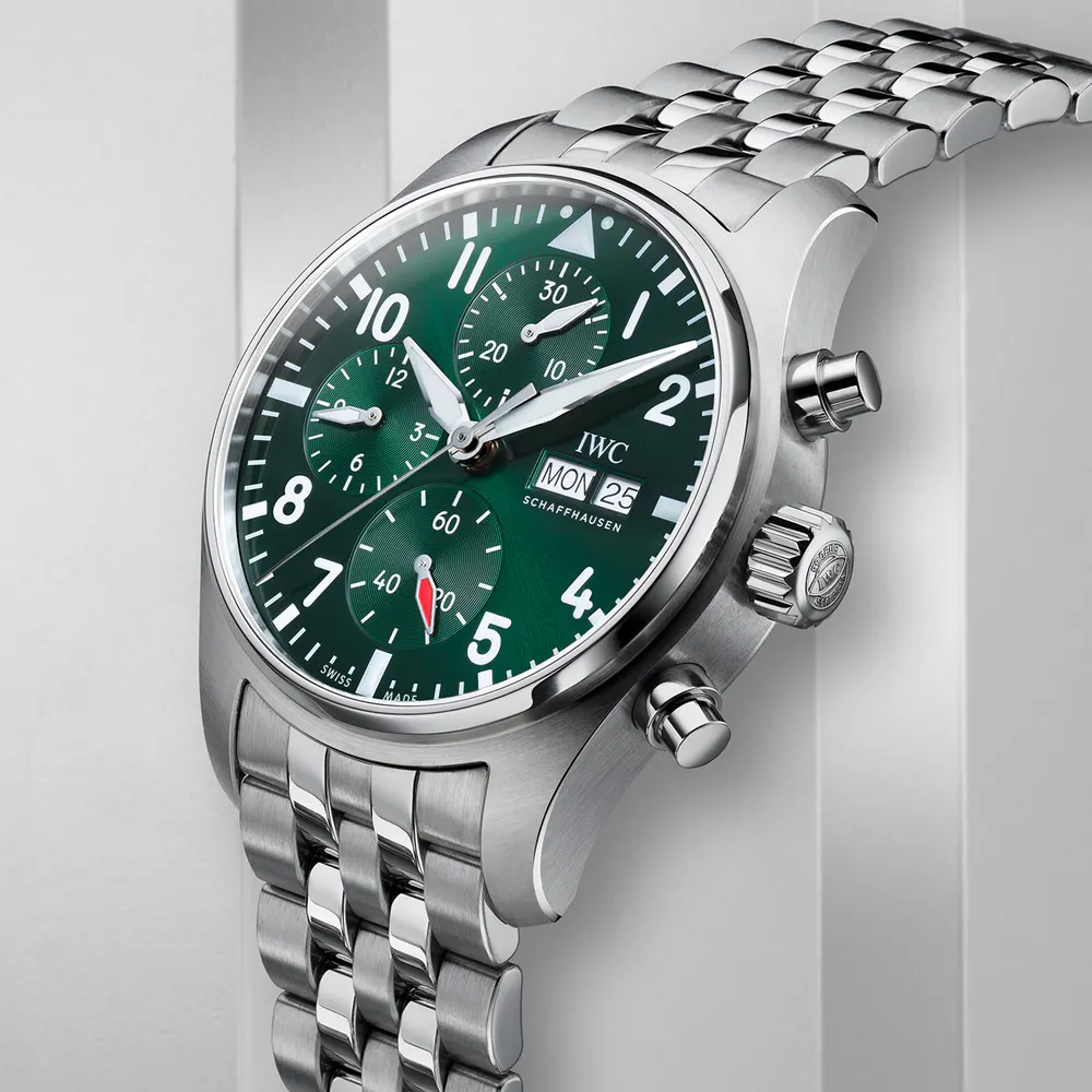 IWC Pilot's Chronograph 41mm Mens Watch in Green, additional product view 3