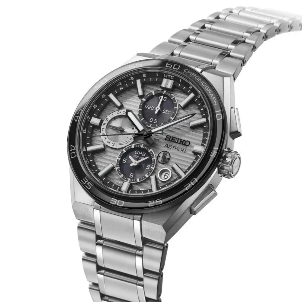 Seiko Astron GPS Solar Dual-Time Chronograph 44mm Mens Watch Silver detail 3