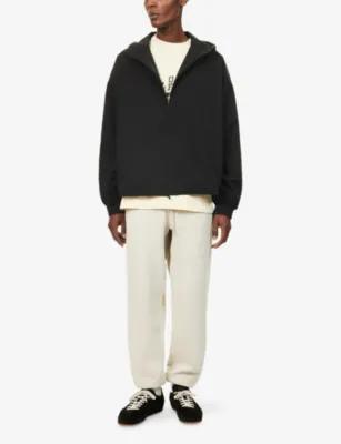 FEAR OF GOD ESSENTIALS Logo-Print Hooded Soft-Shell Anorak detail 2