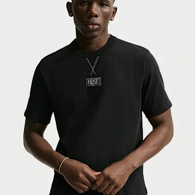 Nike Sportswear Premium Essentials T-Shirt - Black