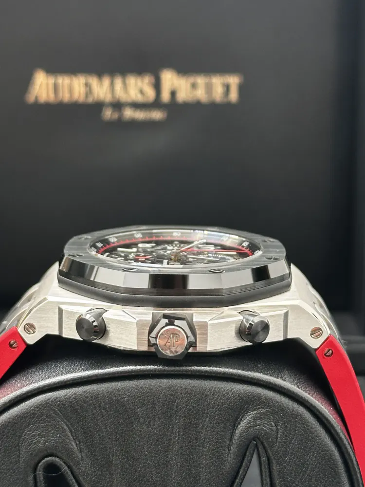 Audemars Piguet Royal Oak Offshore 26470SO.OO.A002CA.01 — 2019 — Very good in Black Arabic, additional product view 3