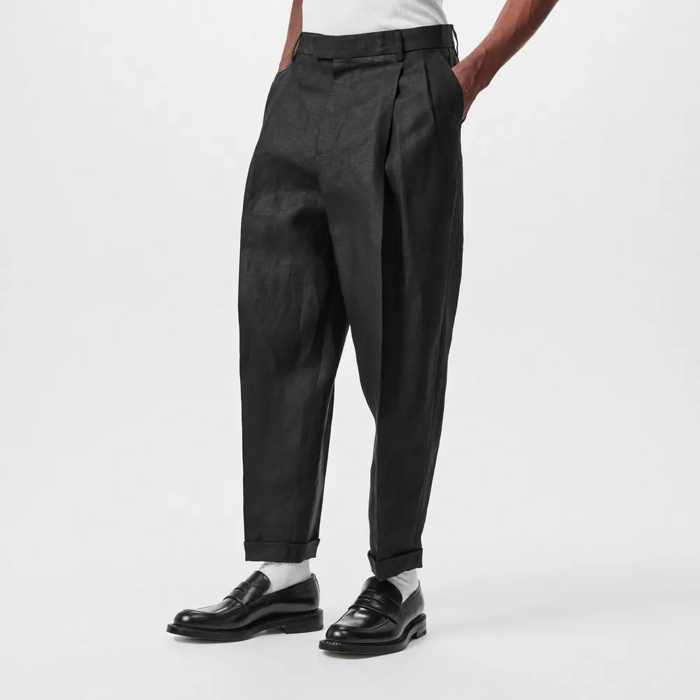 Dolce and Gabbana Men's Double Pleat Trousers detail 3