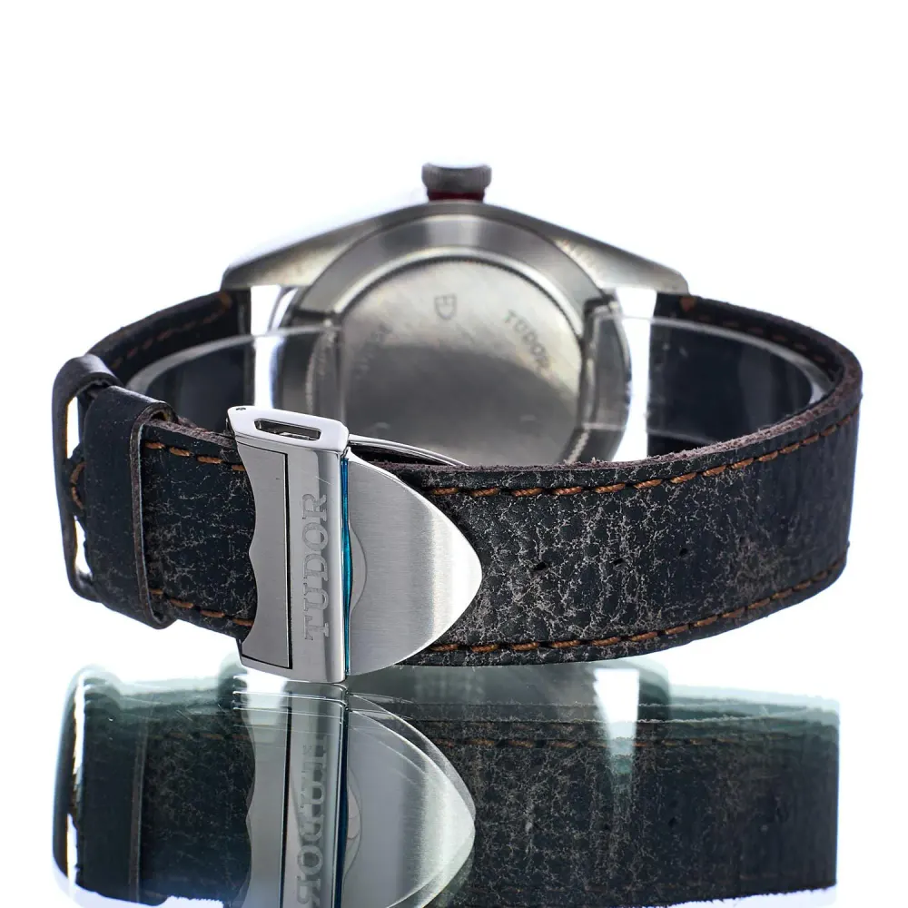 Tudor Heritage Black Bay 79220R — 2012 — Excellent detail 3