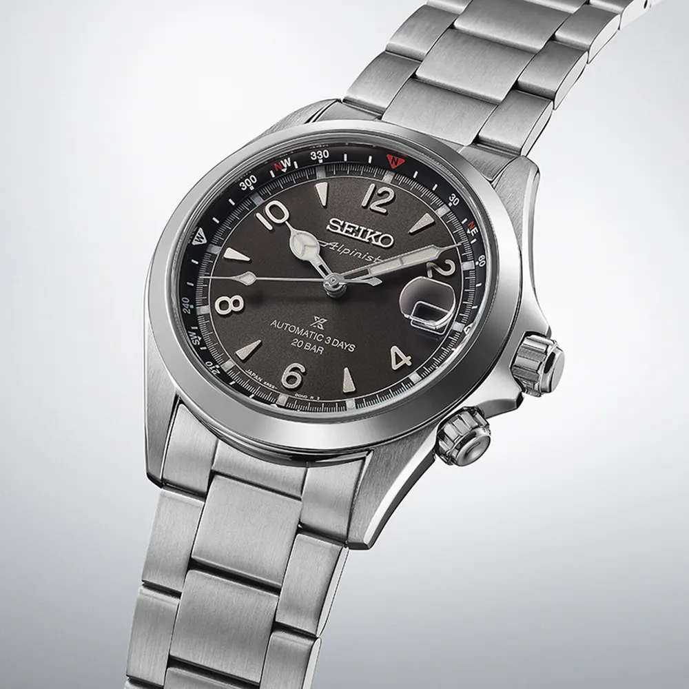 Seiko Prospex Prospex Alpinist 39.5mm Mens Watch ‘Summit’ Black Dial Bracelet Watch detail 3
