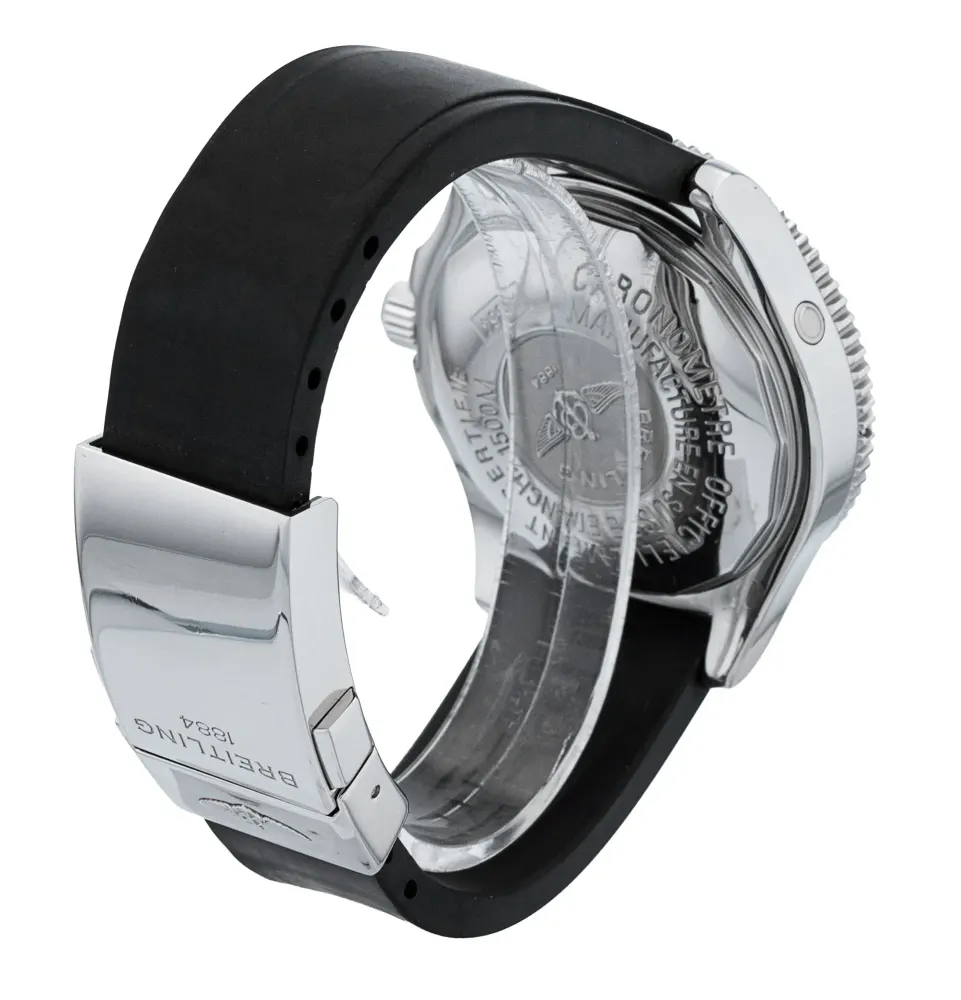 Breitling SuperOcean II A17364 — 2011 — Excellent detail 3