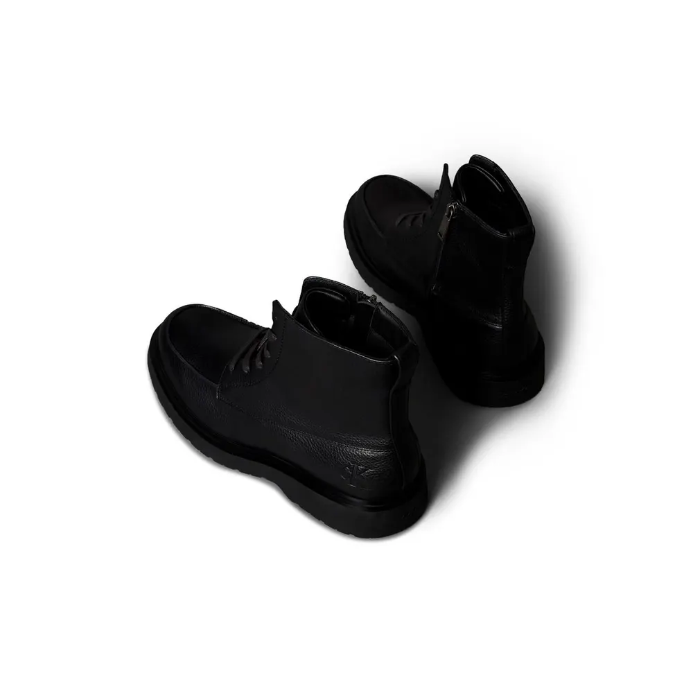 Calvin Klein Men's Leather Chukka Boots detail 3