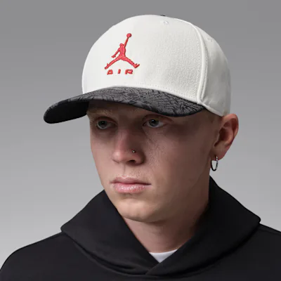 Jordan Pro Structured Cap - Sail/Black/University Red