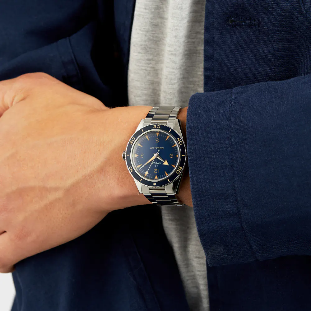 Omega Seamaster 300 Co-Axial Master Chronometer 41mm detail 3