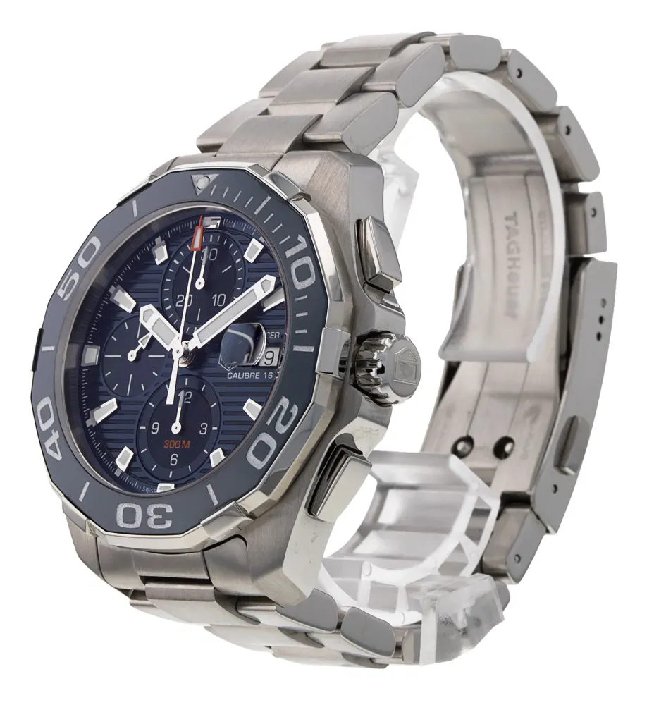 Tag Heuer Aquaracer CAY211B.BA0927 — 2017 — Very good detail 2