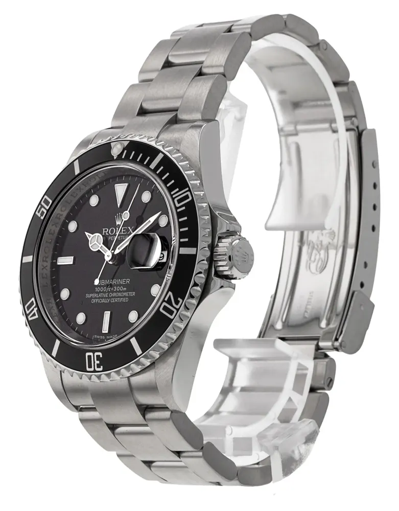 Rolex Submariner 16610 — 2002 — Excellent detail 2