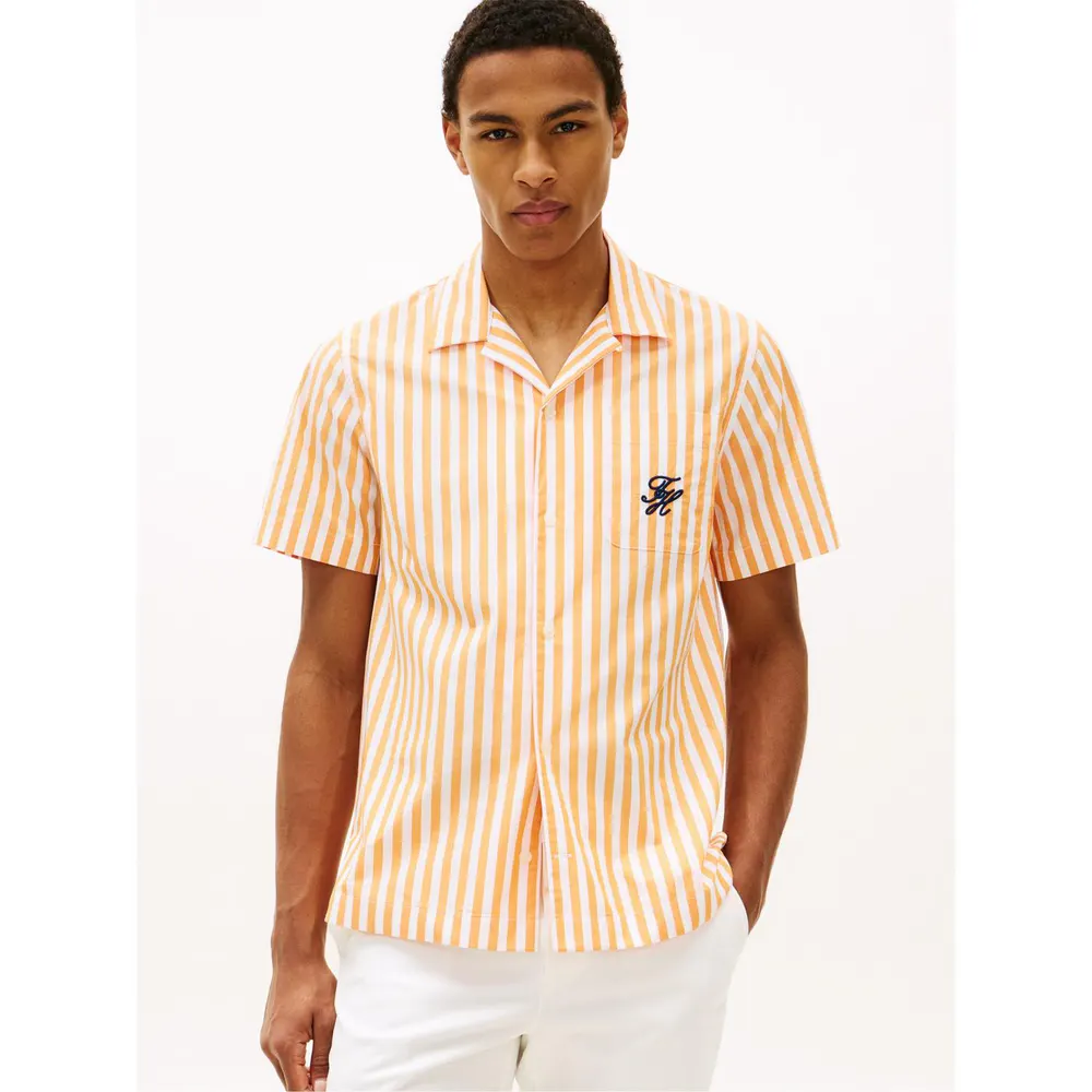 Tommy Hilfiger Men's Patterned Short Sleeve Shirt detail 2