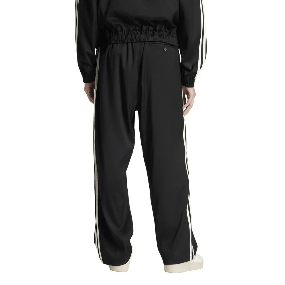 adidas Originals Men's Baggy Open Hem Woven Tracksuit Joggers detail 3
