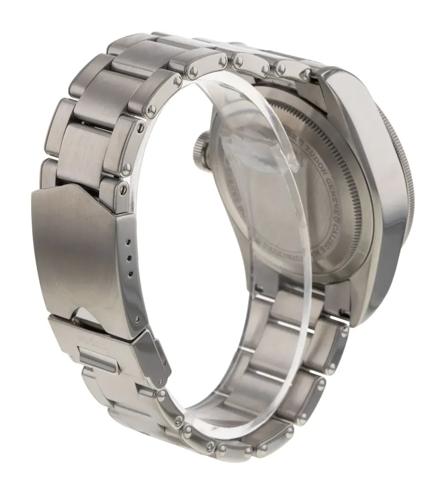 Tudor Black Bay GMT M79830RB-0001 — 2022 — Very good detail 3