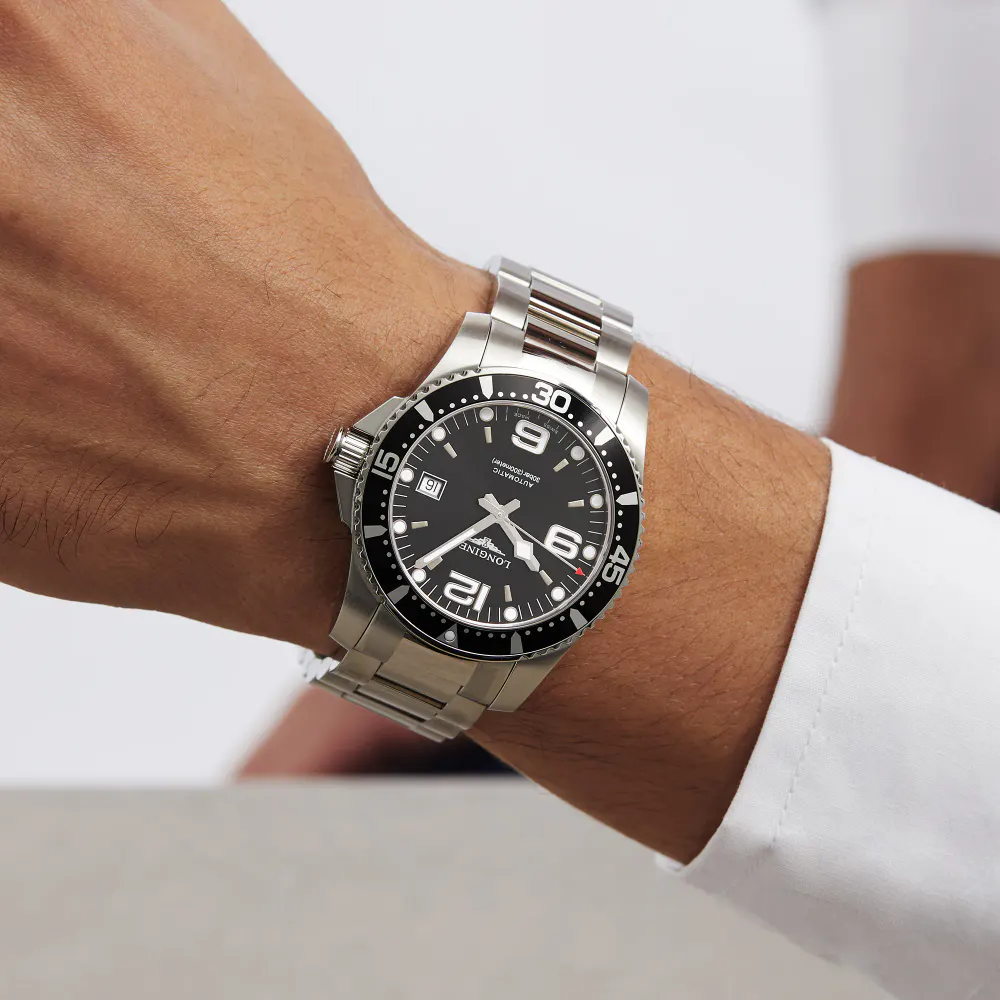Longines HydroConquest 41mm Mens Watch detail 2
