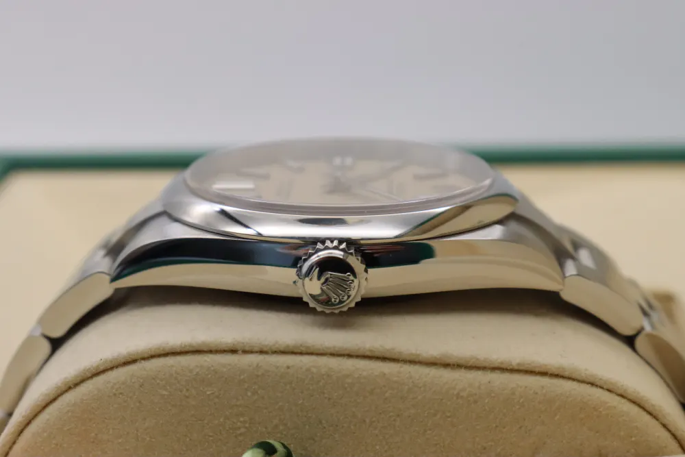 Rolex Oyster Perpetual 41 134300 — 2025 — Unworn detail 2