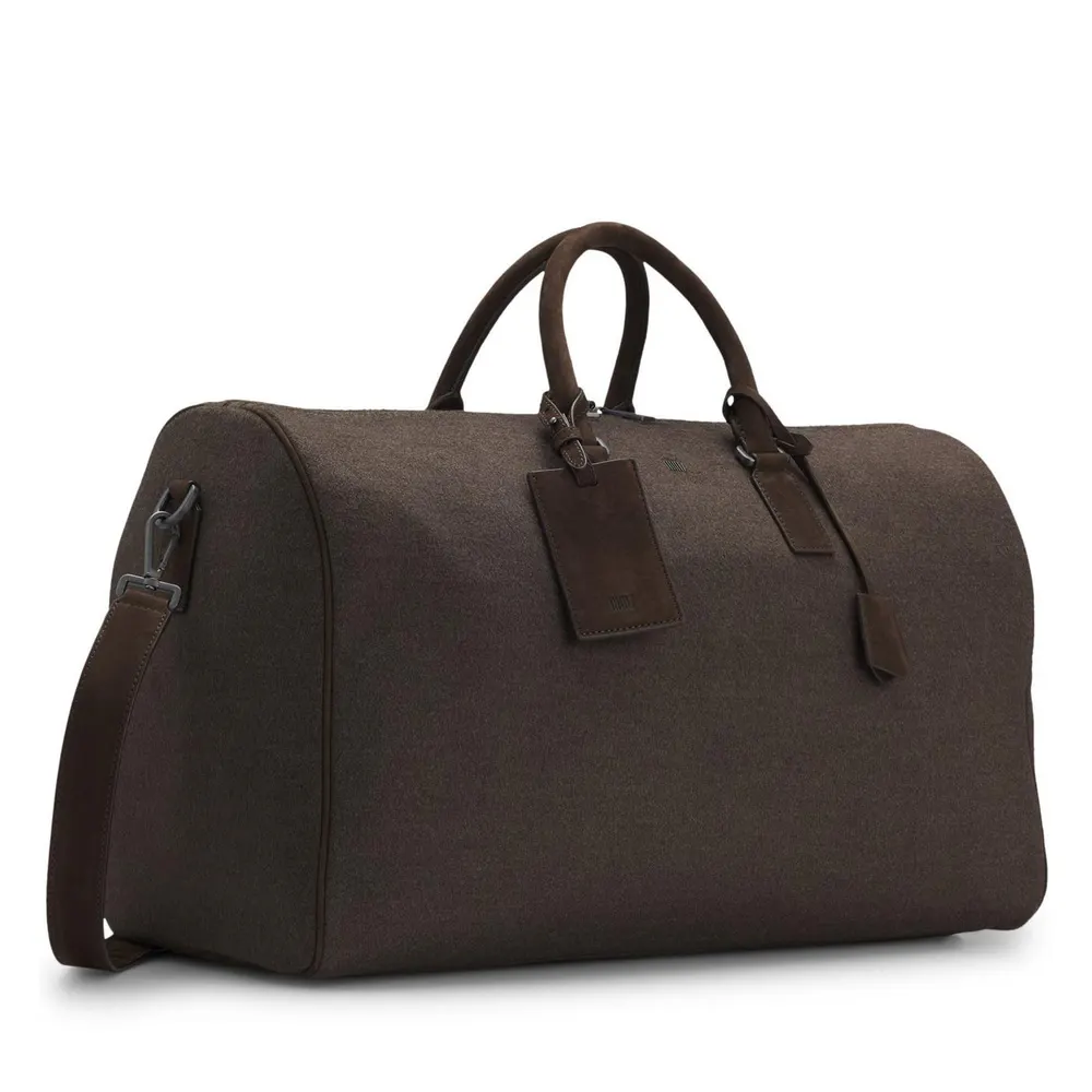 Boss x BECKHAM Axton Holdall detail 3