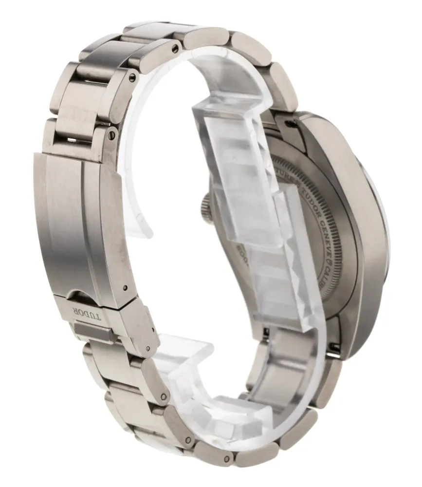 Tudor Ranger M79950-0001 — 2023 — Excellent in Black Quarter Arabic, additional product view 3