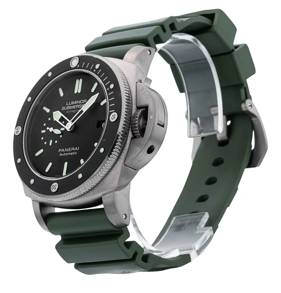 Panerai Luminor Submersible PAM00389 — 2015 — Very good in Black Baton, additional product view 2