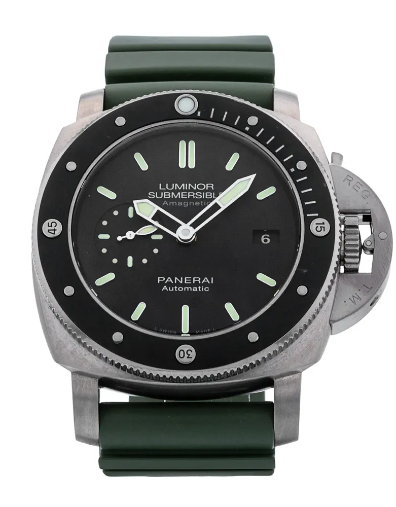 Panerai Luminor Submersible PAM00389 — 2015 — Very good in Black Baton – Pre-owned watches
