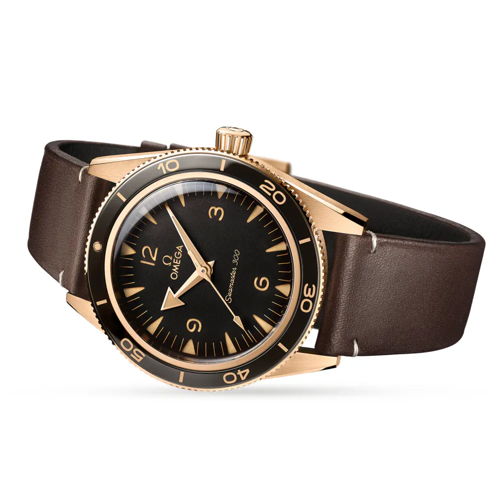 Omega Seamaster 300 Co-Axial Master Chronometer 41mm Bronze Gold detail 3