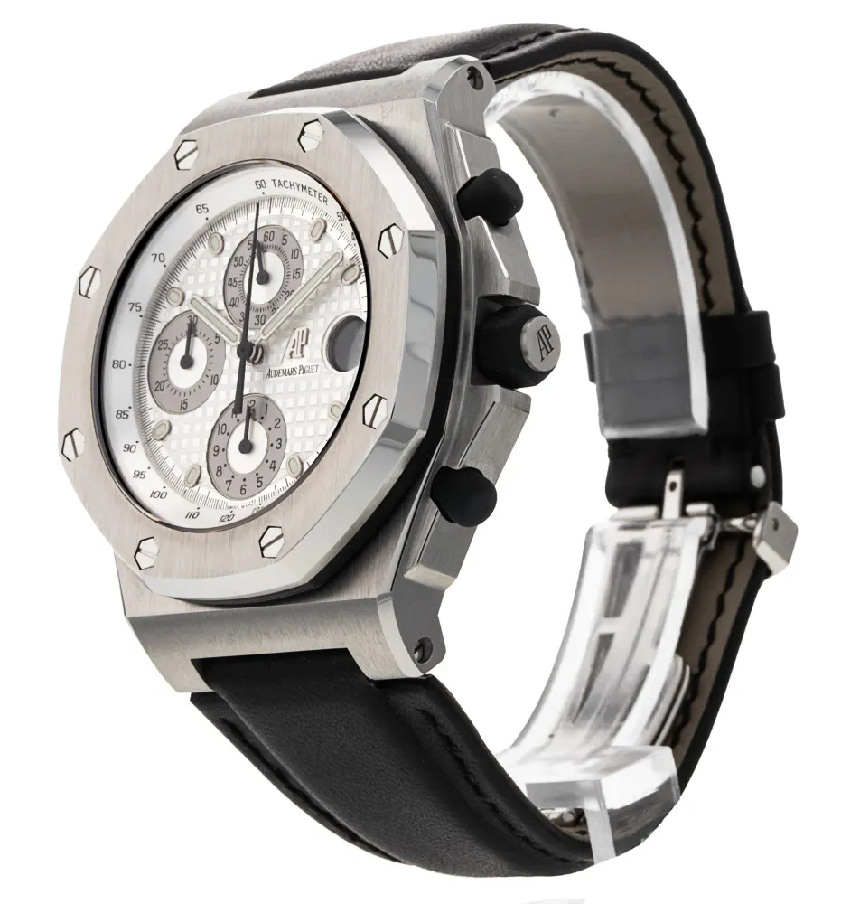 Audemars Piguet Royal Oak Offshore 25770ST.OO.D001IN.01 — 2006 — Very good in Silver, additional product view 2