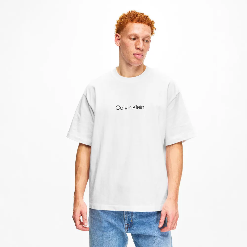 Calvin Klein Men's SSLogo Crew T-Shirt detail 2