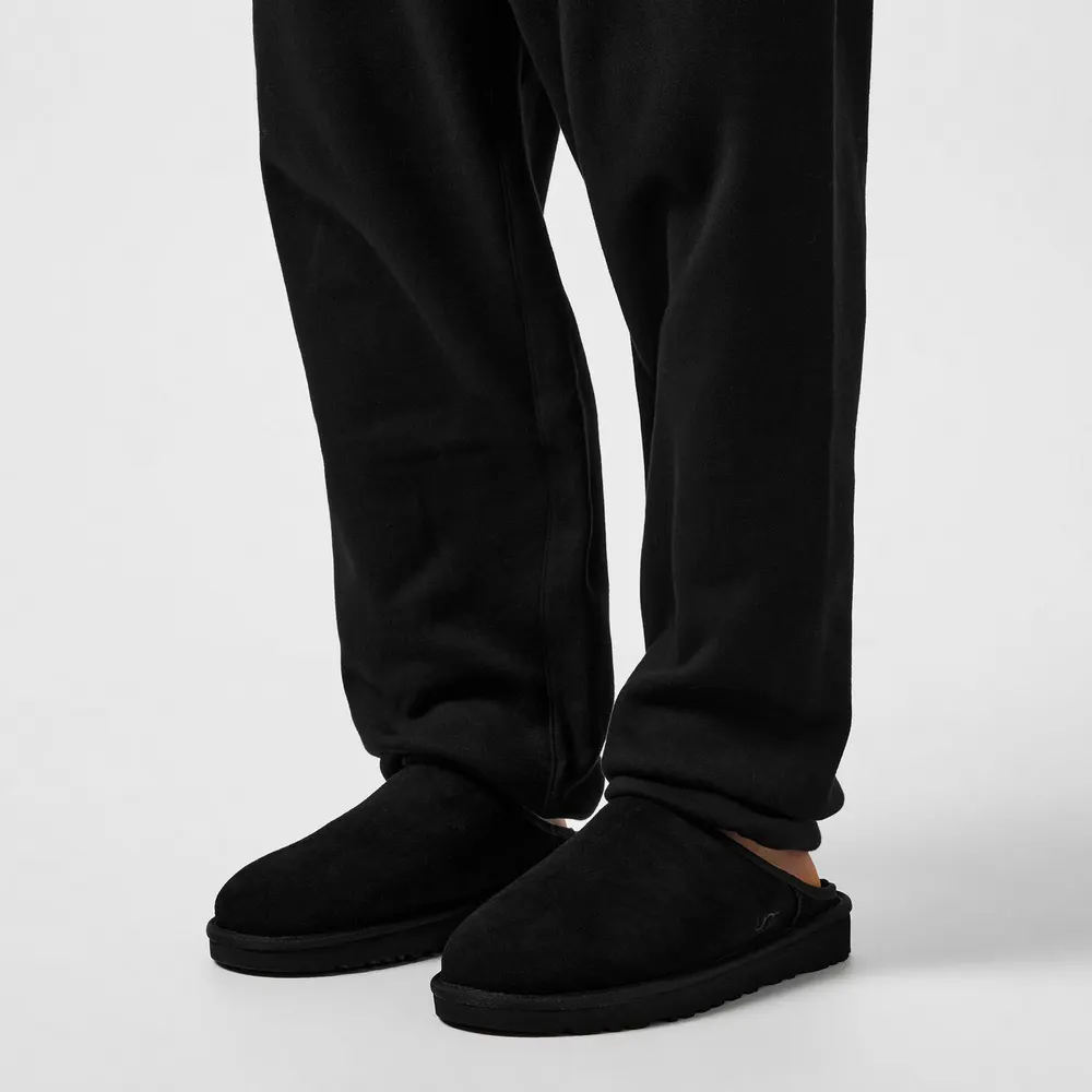 Ugg Men's Classic Mule Slippers detail 2