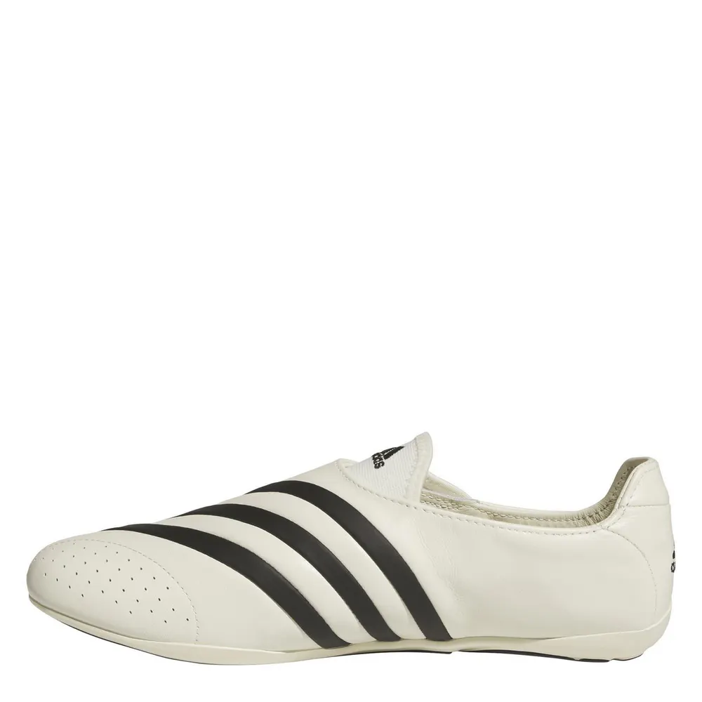 adidas by Pharrell Men's Yoga Vario Low-Top Trainers in Wht/Blk, additional product view 2