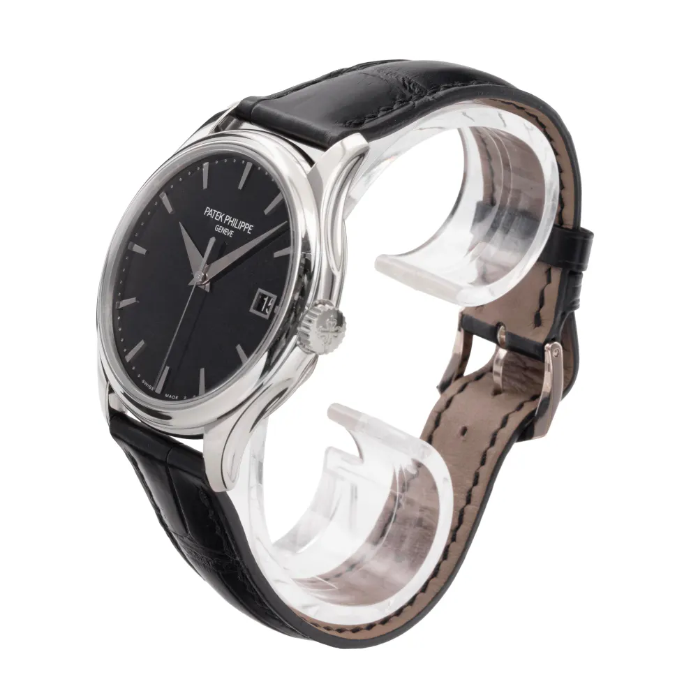 Patek Philippe Calatrava 5227G-010 — 2020 — Very good in Black Baton, additional product view 2