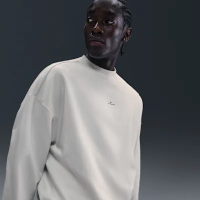 Nike Standard Issue Men's Therma-FIT Basketball Crew - Sail/Black in Sail/Black – Nike men's and unisex