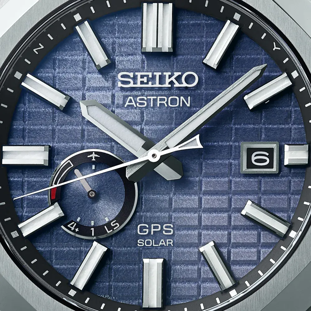 Seiko Astron GPS Solar 41mm Mens Watch Blue detail 2