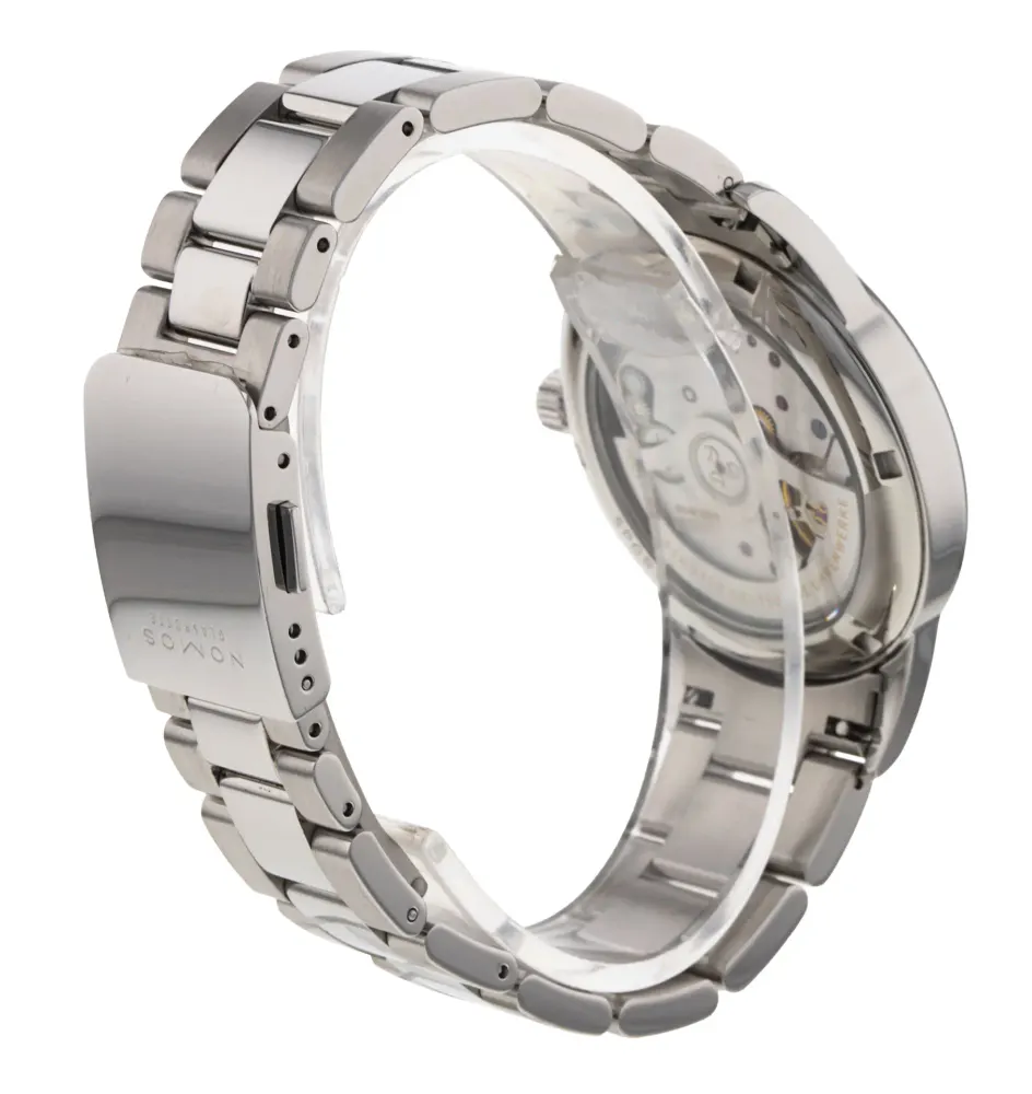 Nomos Glashutte Club 746 — 2023 — Excellent in Green, additional product view 3