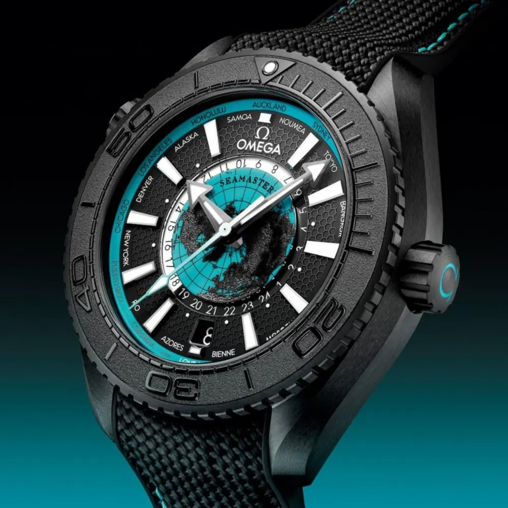 Omega Seamaster Planet Ocean 600M 45.5 mm Mens Watch Black Ceramic on Rubber Strap Blue detail 3