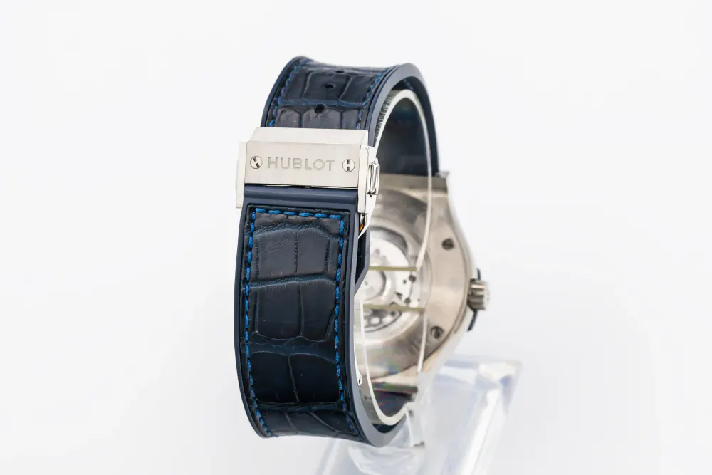 Hublot Classic Fusion 511.NX.7170.LR — 2017 — Very good in Blue Baton, additional product view 3