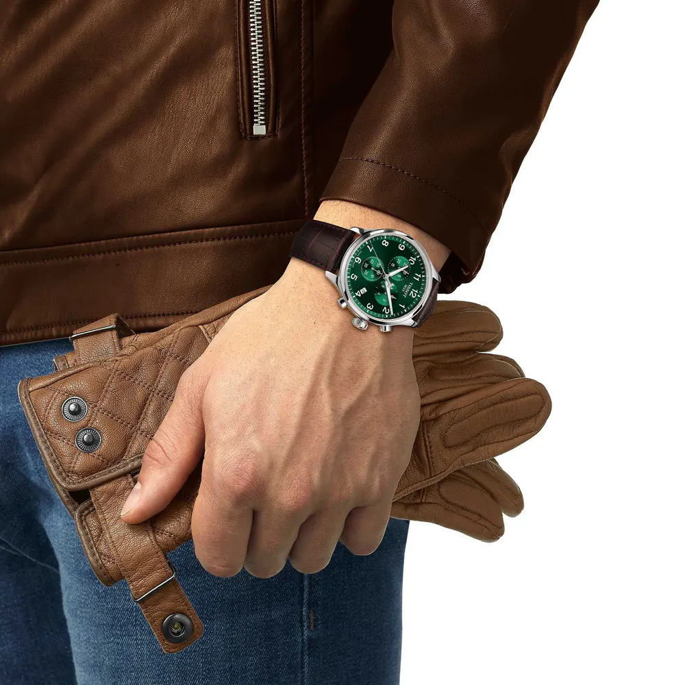 Tissot Chrono XL Classic 45mm Mens Watch Green detail 2