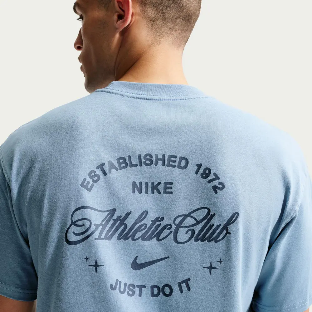 Nike Men's T-Shirt detail 2