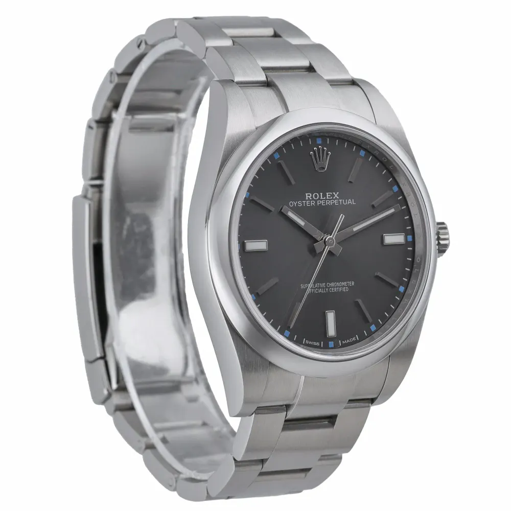 Rolex Oyster Perpetual 114300 — 2016 — Very good detail 2