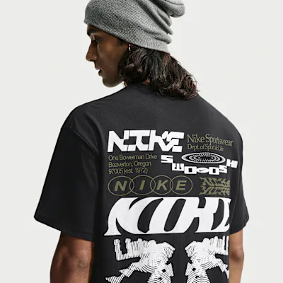 Nike Sportswear Men's T-Shirt - Black in Black – Nike men's and unisex