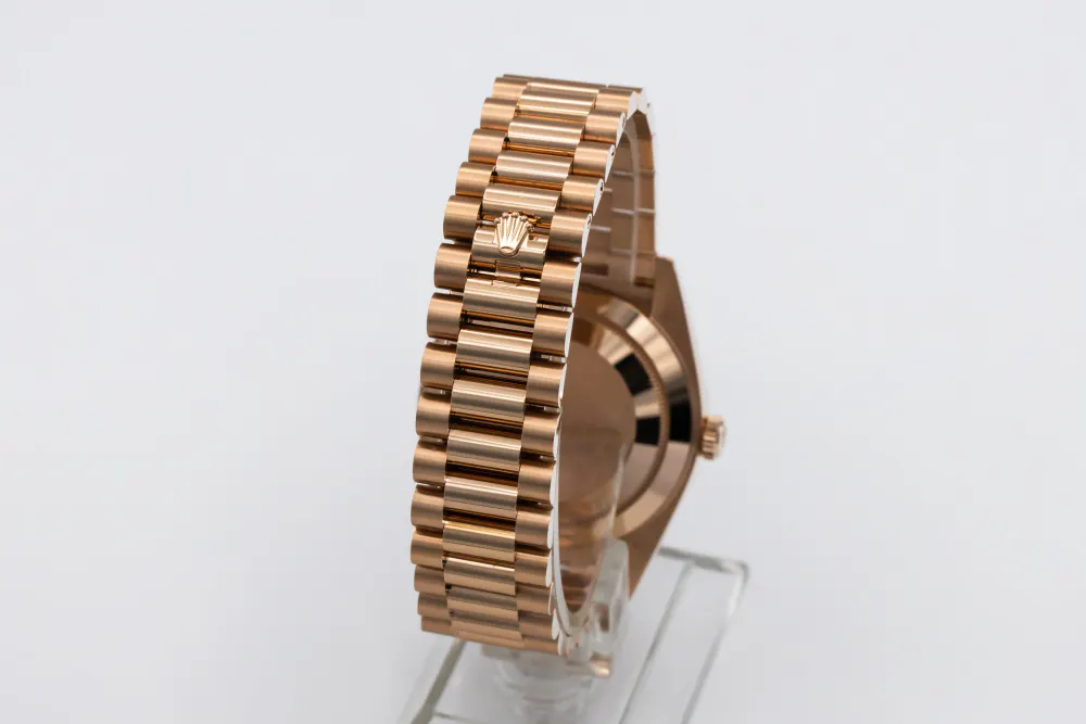 Rolex Day-Date 40 228235 — 2022 — Very good detail 3