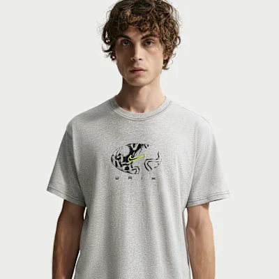 Nike SB Skate T-Shirt - Grey Heather in Grey Heather – Nike men's and unisex