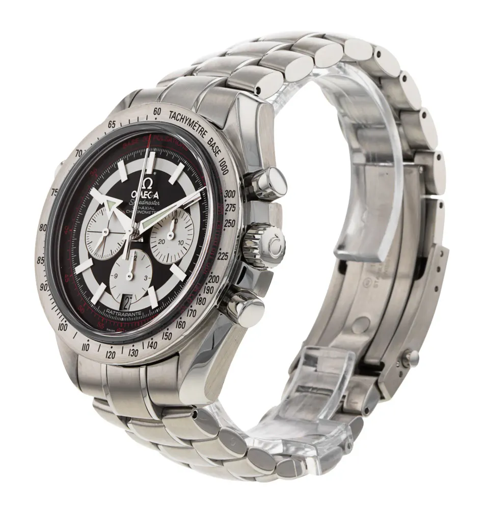Omega Speedmaster Broad Arrow 3582.51.00 — 2002 — Very good detail 2